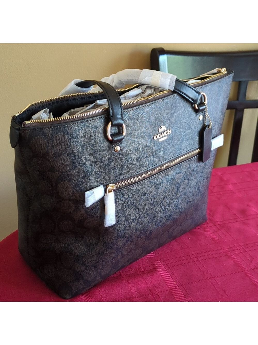 NWT Coach Purse Gallery Tote Signature Canvas/brown color - Picture 3 of 14